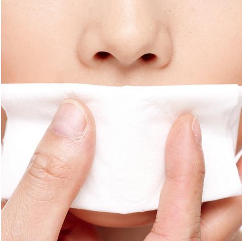 油性皮肤最爱脱妆像大花脸，2个不脱妆的小妙招收好喽