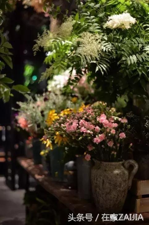 开家花店荒度余生赚得不多,开家花店度过余生