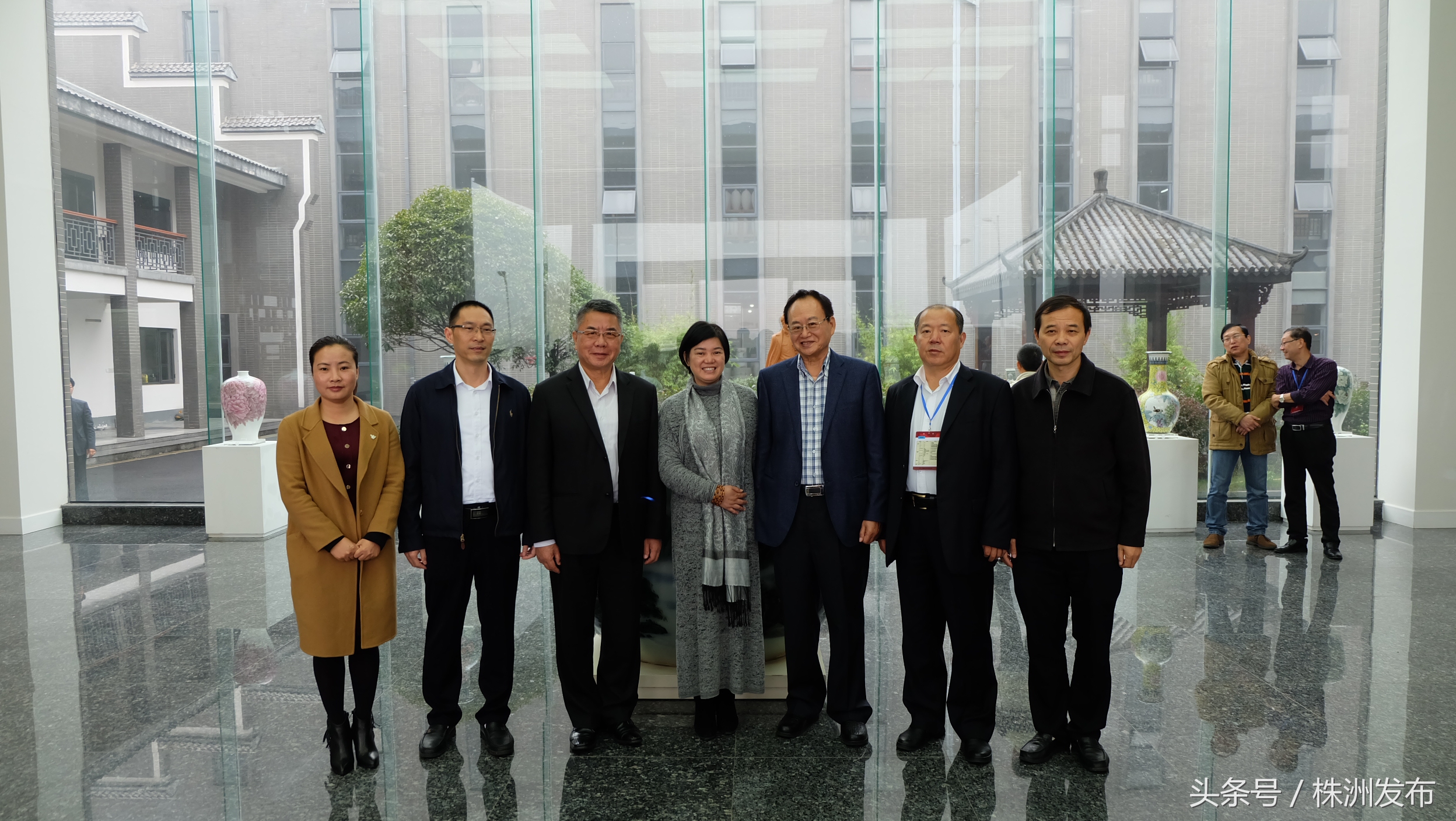 台商在醴陵被开了眼界精美的国瓷这样烧制而成