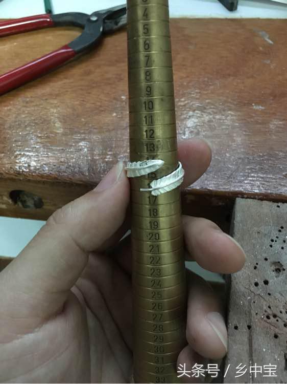 纯手工打造一枚银戒指的过程,纯手工银戒指简单的值多少钱