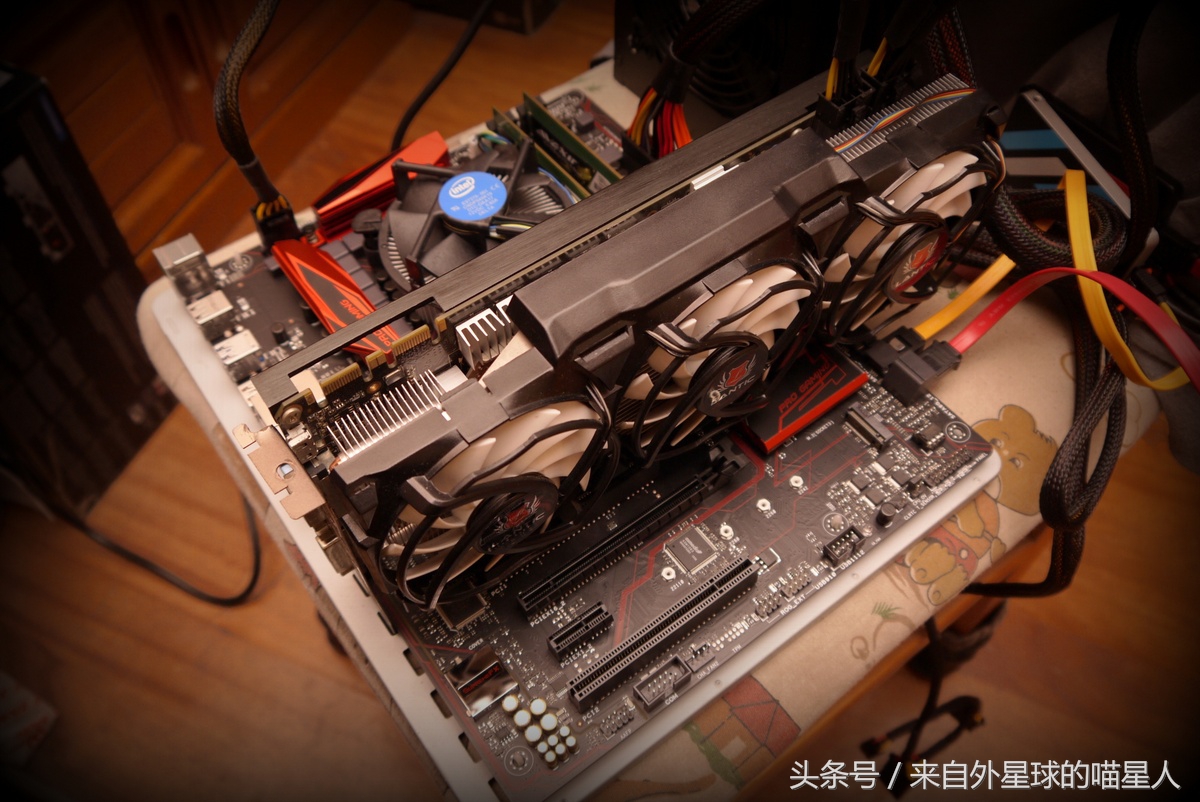 英特尔e31230v2哪年出的,e31230v5单核性能