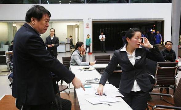 原来的车卖了保险可以退吗,第一年车险退款重头买可以吗