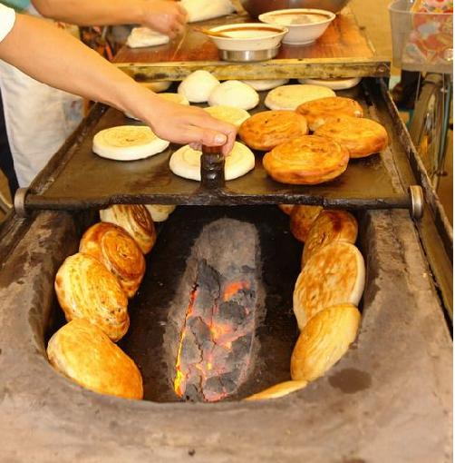 做一个行走的吃货—河南省看看除了举世闻名的辣条还有哪些好吃的