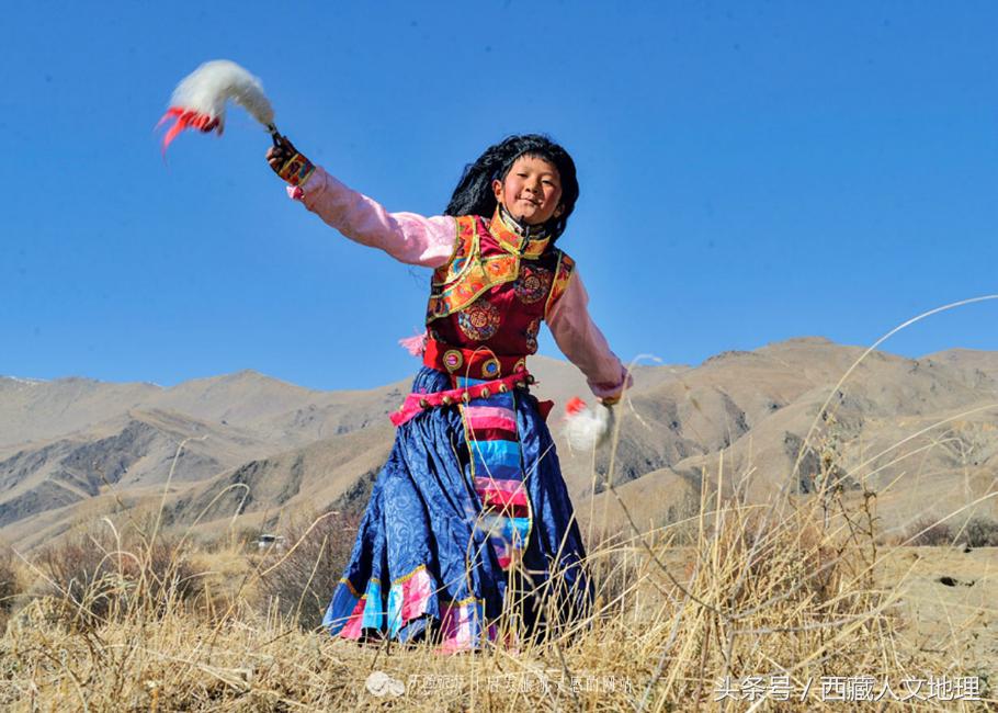 好神奇！*藏西**有些男人的长发是用来跳卓舞的，而且还上过春晚