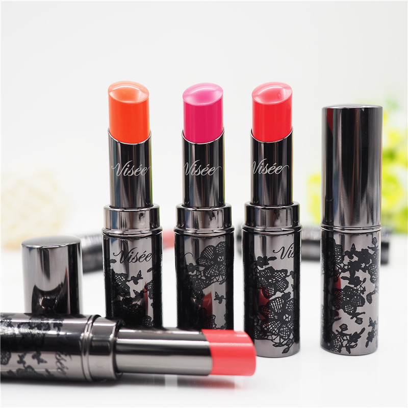 一支好的口红能让瞬间变得有精神有气质~