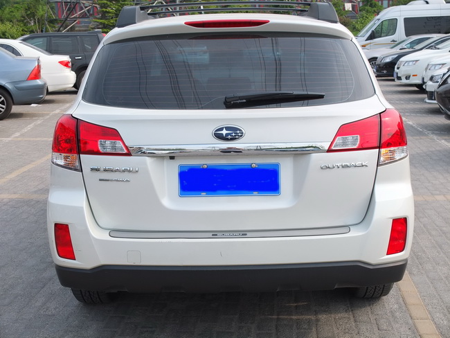 二手斯巴鲁傲虎10万值得吗,16-17年斯巴鲁傲虎二手