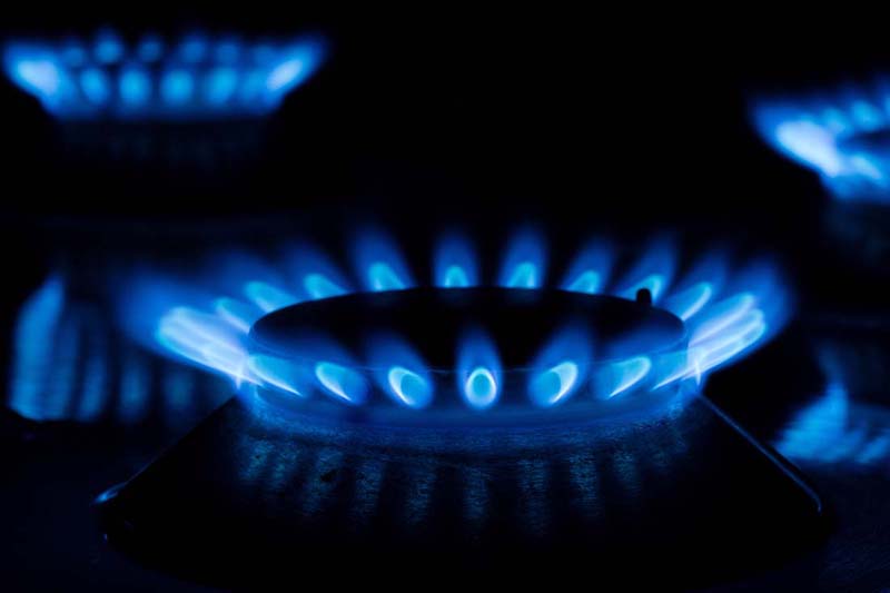 燃气灶一个正常另一打不着火故障,燃气灶鼓风机常见故障及处理办法