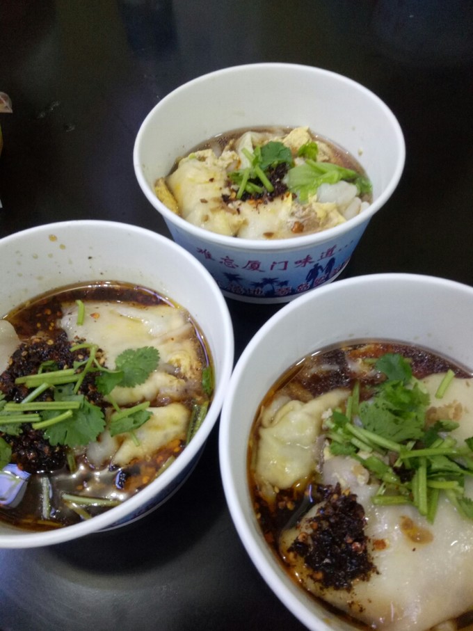 离开睁眼闭眼看见的城市，来到十一月小清新的厦门