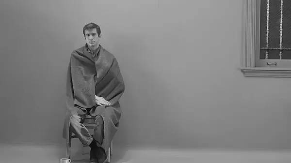 希区柯克的电影成就,希区柯克的哪一部电影最值得观看