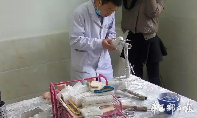 鞋底磨损看出健康问题,如何通过鞋底磨损判断足弓类型