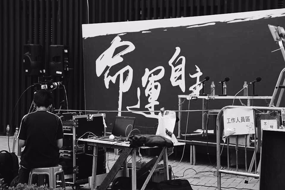 你要「独裁」一点