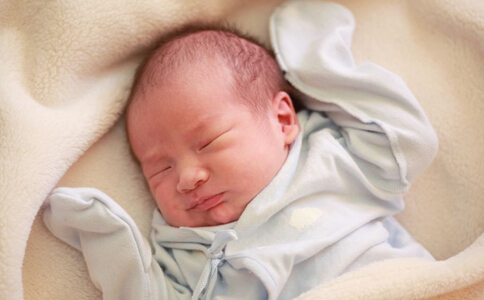 湿疹反复发作应关注四点,面部湿疹饮食要关注什么