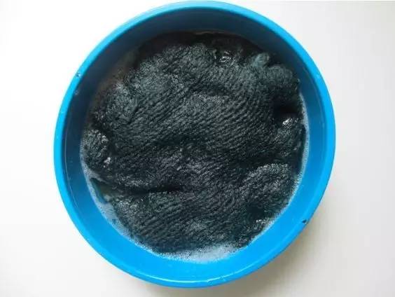 长款旧毛衣改造的最新妙招,旧毛衣不要丢一招教你变废为宝