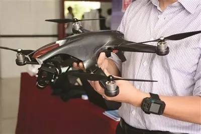 南航大学生研制“奇蛙”无人机飞得比汽车还快