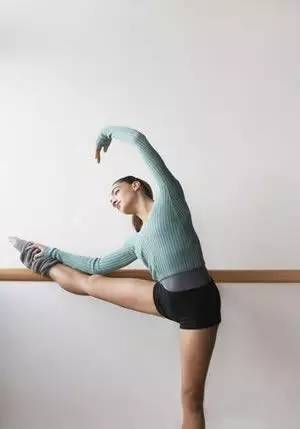 健身拉伸的正确方法和关注事项,健身拉伸的正确方式