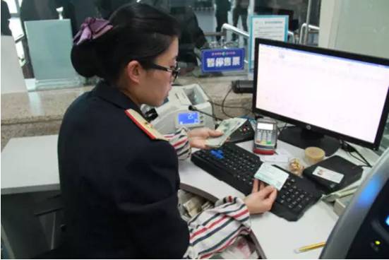 银川站火车票告别“红票时代”，磁介质车票帮你快速通关