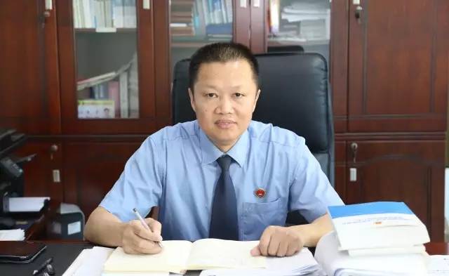 大家考了几年通过司考,那些年参加过的公考