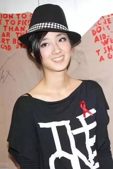 温暖又高级的冬日穿搭指南,你值得更好的高级点怎么说