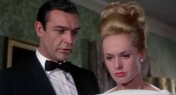 希区柯克的电影成就,希区柯克的哪一部电影最值得观看