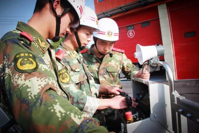 兵王风采,兵王防火员比武