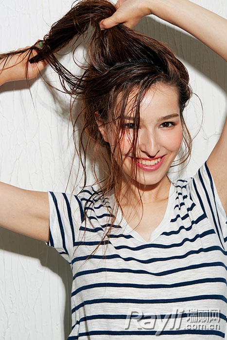 你比明星多了一把分叉发尾6种分叉形态你属哪类