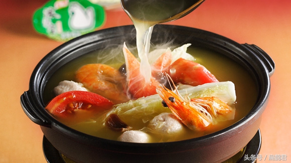 火锅到底有多强大全靠锅底好？扁鹊君带你重头认识「火锅」