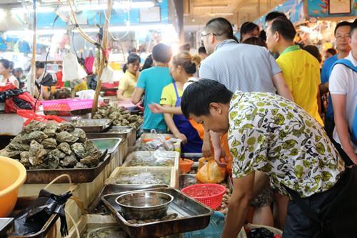 三亚第一市场怎么选海鲜,三亚第一市场海鲜在三亚哪个位置