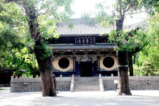 从广州飞往上海的机票价格,12月广州到苏州的飞机票多少钱