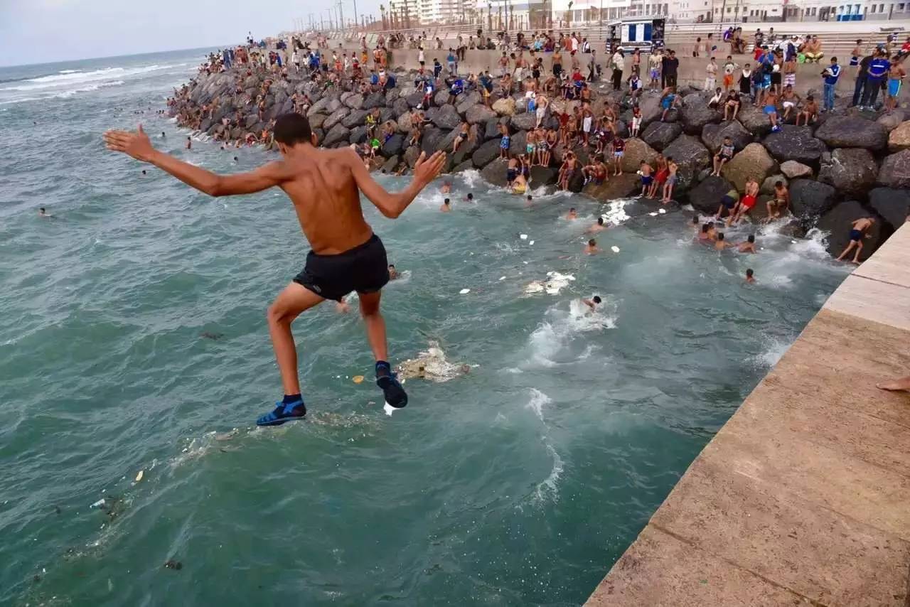 谁在美化美国,谁在美化齐淑芳