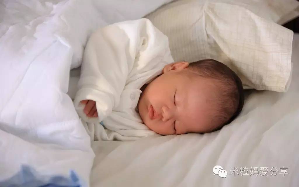 宝宝睡觉出汗又鼻塞怎么办,宝宝早上起来鼻塞白天又正常