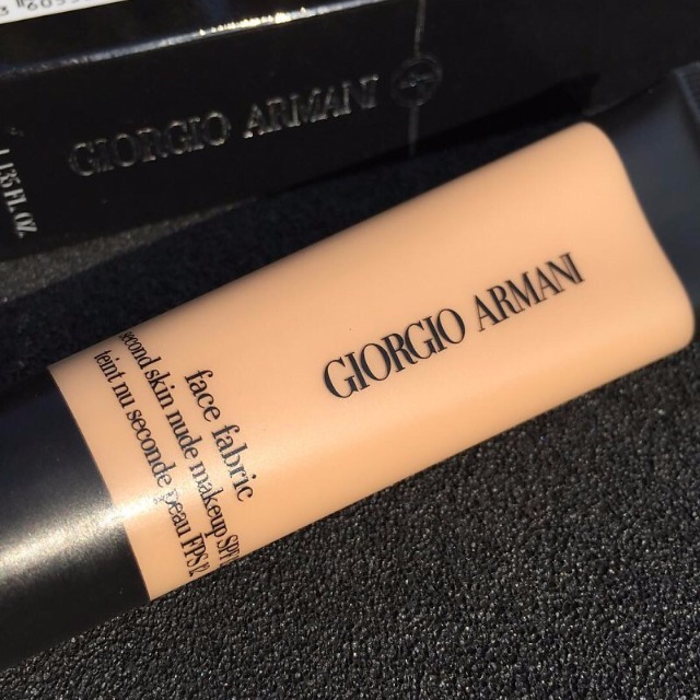 阿玛尼哪些彩妆最值得入手的,阿玛尼明星彩妆产品