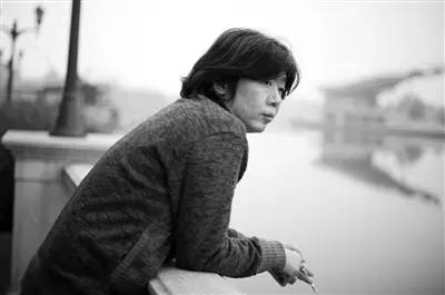 二十年后，老狼用岁月把《恋恋风尘》印在了黑胶唱片上