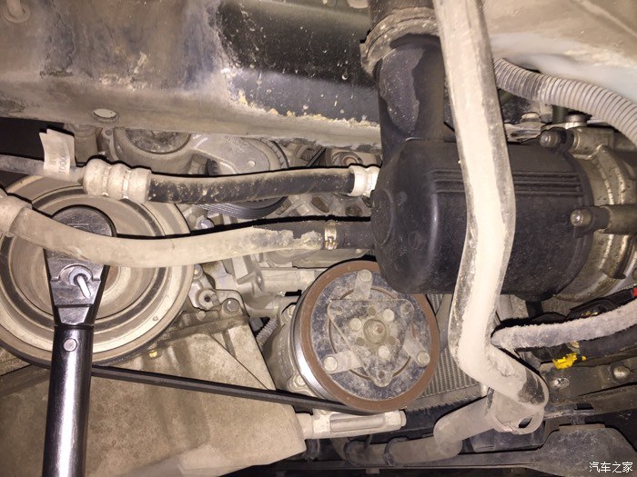 雪铁龙世嘉1.6发动机换正时皮带,东风雪铁龙世嘉2.0正时皮带怎么对