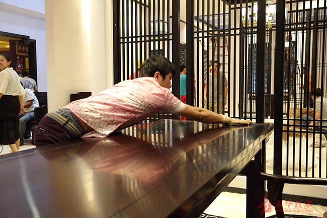 红木家具开裂的补救方法,红木家具开裂细纹如何处理