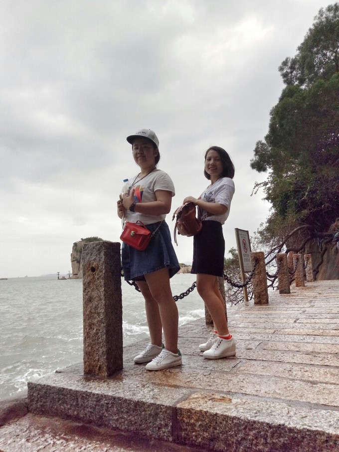 离开睁眼闭眼看见的城市，来到十一月小清新的厦门