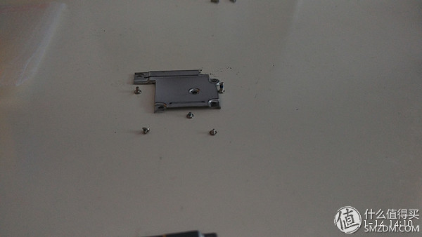 苹果6掉水里了怎么修复,苹果6s掉水里挽救措施