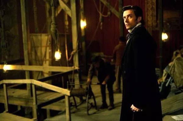 这部电影就像魔术！大师级的悬疑剧情，你不敢猜透的神级结尾！