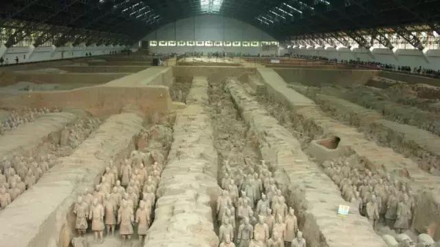 从广州飞往上海的机票价格,12月广州到苏州的飞机票多少钱