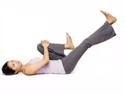 便秘练瑜伽,瑜伽三种动作治便秘