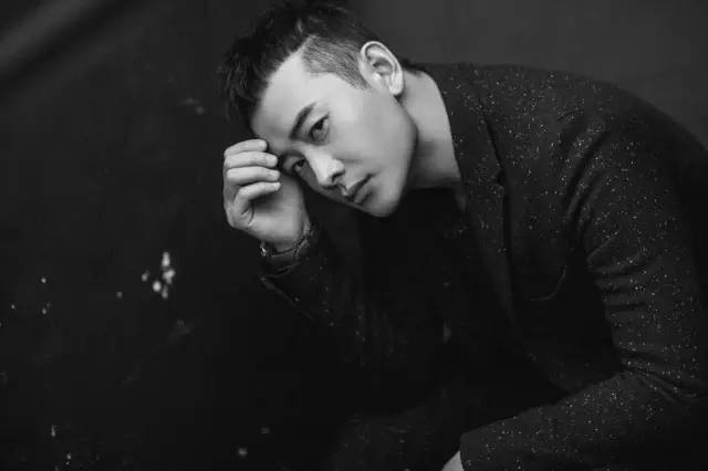 25出道29岁走红，“暖男专业户”的他如今又在用这个角色暖你……