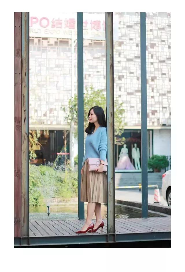 如何挑选毛衣款式,毛衣款式搭配颜色