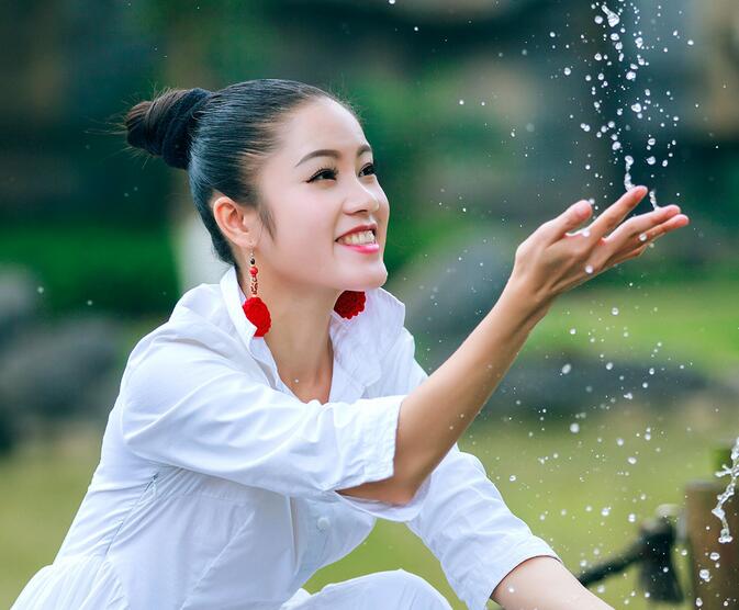 漂亮的大眼睛千万别与甲状腺疾病扯上关系