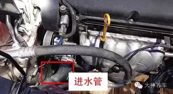 科鲁兹水箱漏水换新可以吗,科鲁兹节温器水管漏水