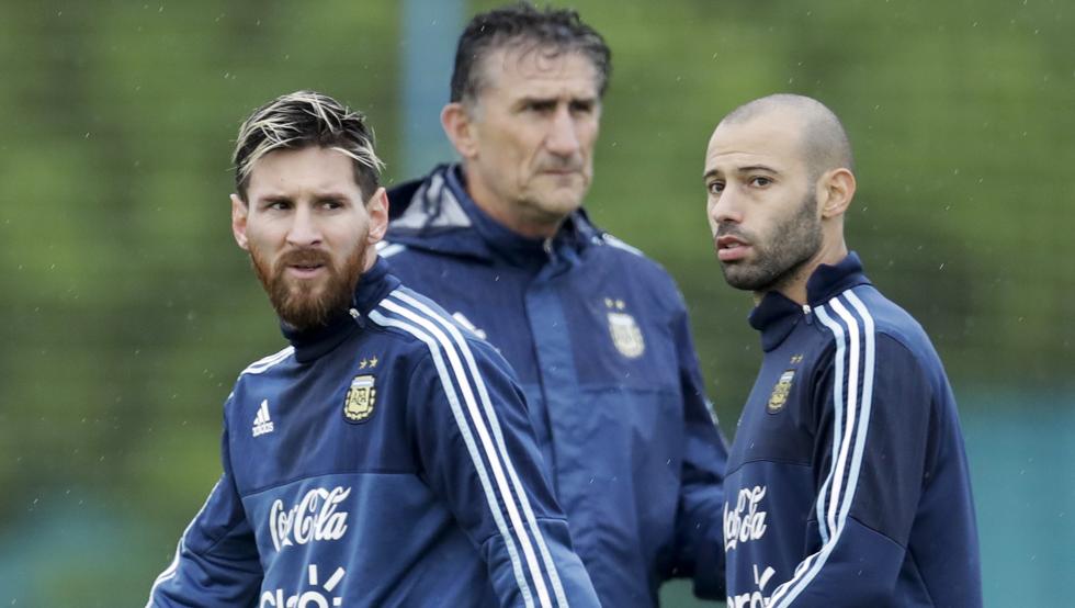 巴西球星坠机事件,巴西球员坠机事件原因揭秘