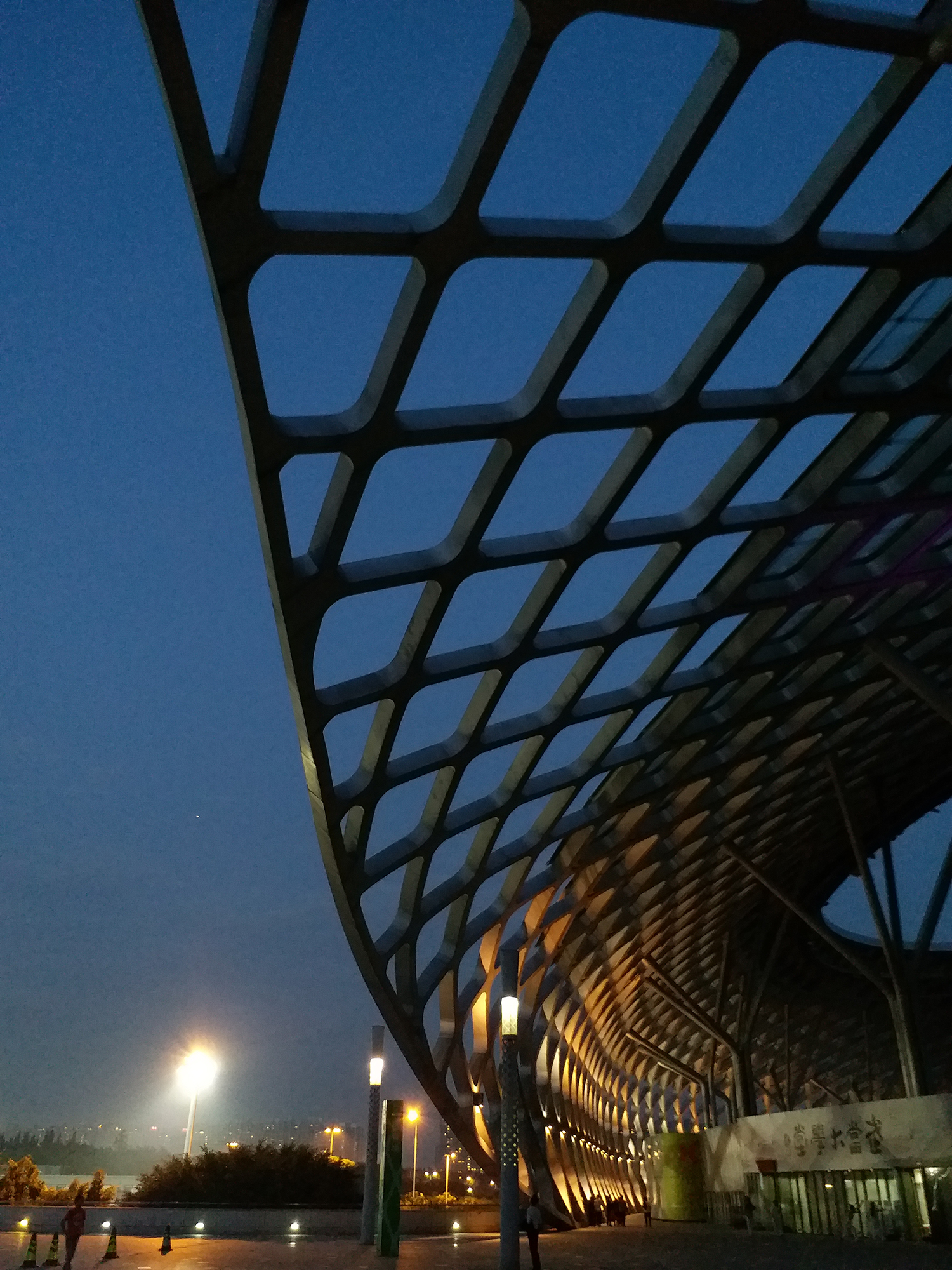 三星galaxyc9pro发售价,三星galaxyc9pro现在还能用吗