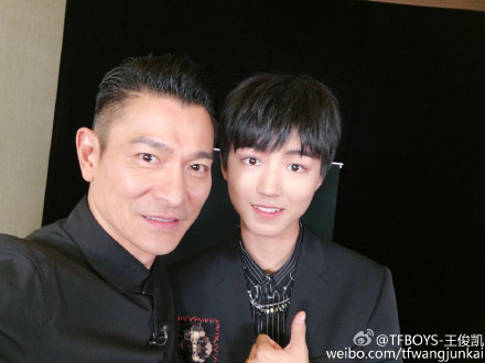 张导；长城；长沙开庆功宴，王俊凯刘德华，郑恺彭于晏众星聚集！