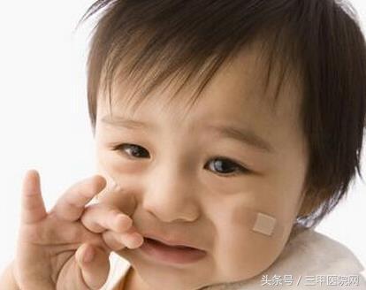 幼儿轻微外伤的处理方法,宝宝意外受伤正确处理方法
