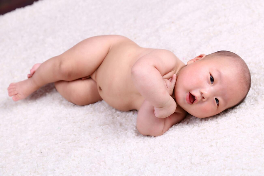 月子里宝宝红屁股快速好方法,月子里的宝宝红屁股了怎么办