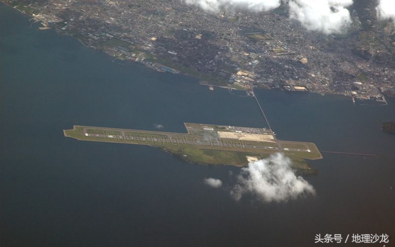 日本关西机场到底是怎么建的,日本填海造的机场