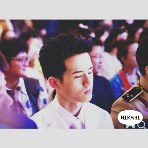 露额头就变丑了,一露脑门就显老